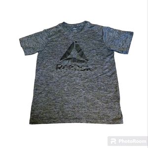 🔴 CLEARANCE   Boy's Reebok Speedwick t-shirt
